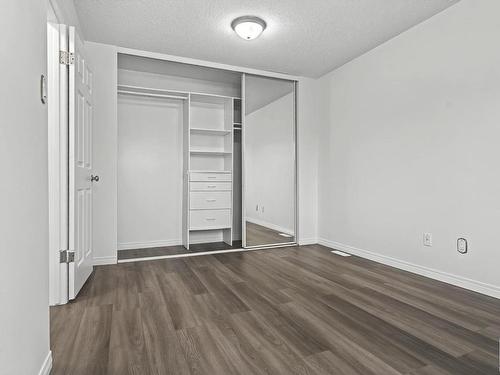 6091 35A Avenue, Edmonton, AB - Indoor Photo Showing Other Room