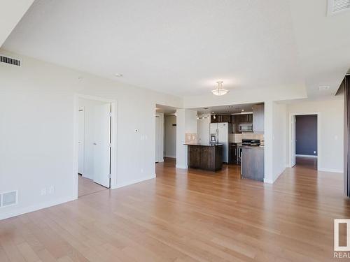 1403 10046 117 Street, Edmonton, AB - Indoor Photo Showing Living Room