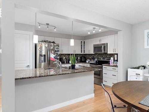 9864 221 Street, Edmonton, AB - Indoor Photo Showing Kitchen With Upgraded Kitchen