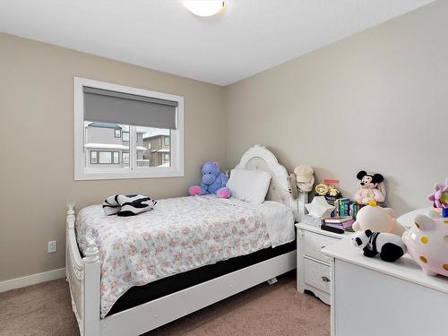 9864 221 Street, Edmonton, AB - Indoor Photo Showing Bedroom