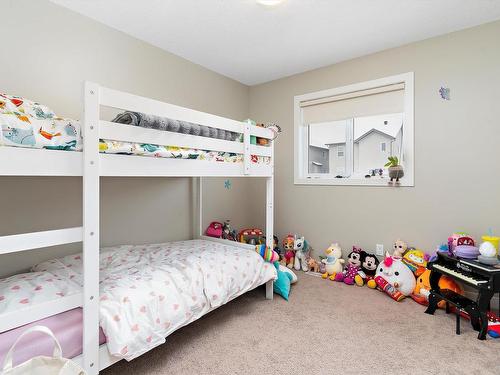 9864 221 Street, Edmonton, AB - Indoor Photo Showing Bedroom