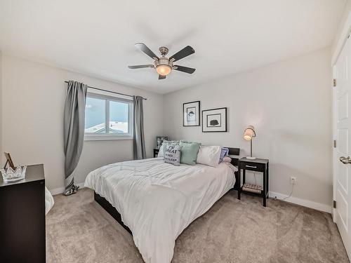 154 Spruce Gardens Crescent, Spruce Grove, AB - Indoor Photo Showing Bedroom