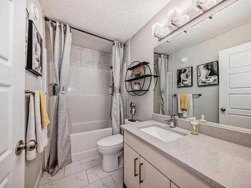 154 Spruce Gardens Crescent, Spruce Grove, AB - Indoor Photo Showing Bathroom