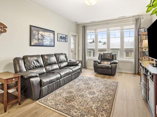 315 9820 165 Street, Edmonton, AB - Indoor Photo Showing Living Room