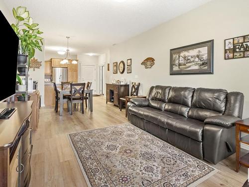 315 9820 165 Street, Edmonton, AB - Indoor Photo Showing Living Room