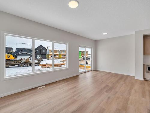 4855 Hawthorn Bend, Edmonton, AB - Indoor