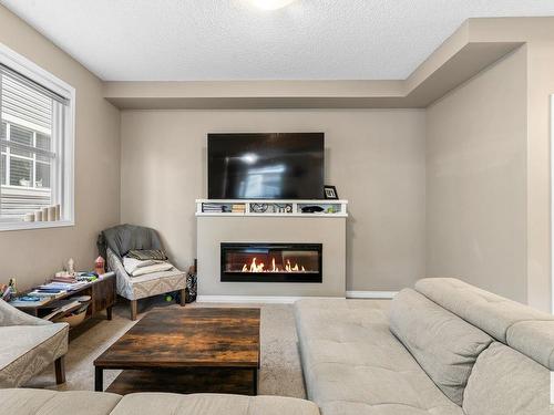 20031 19 Av Nw Nw, Edmonton, AB 