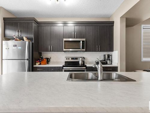 20031 19 Av Nw Nw, Edmonton, AB 