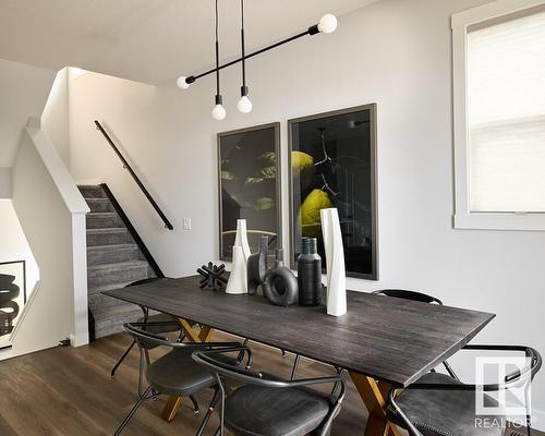 3139 Challand Lane, Edmonton, AB - Indoor Photo Showing Dining Room