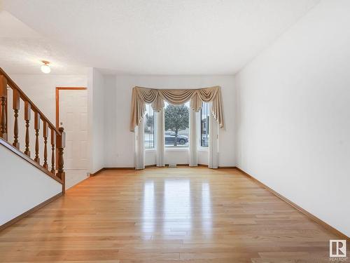 7223 152B Avenue, Edmonton, AB - Indoor Photo Showing Other Room