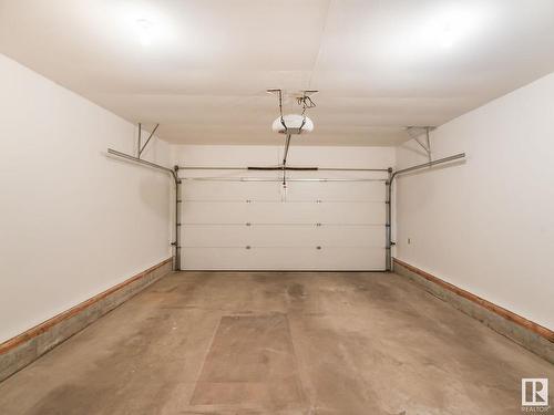 7223 152B Avenue, Edmonton, AB - Indoor Photo Showing Garage