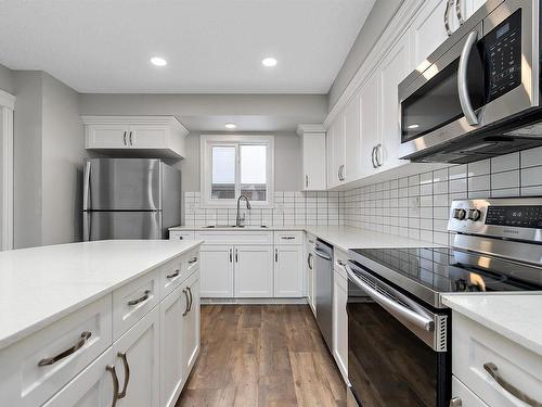 206 Allard Way, Fort Saskatchewan, AB - Indoor Photo Showing Kitchen With Stainless Steel Kitchen With Upgraded Kitchen