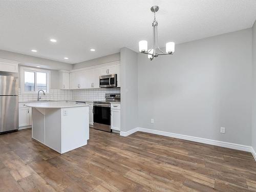 206 Allard Way, Fort Saskatchewan, AB - Indoor Photo Showing Kitchen With Stainless Steel Kitchen With Upgraded Kitchen