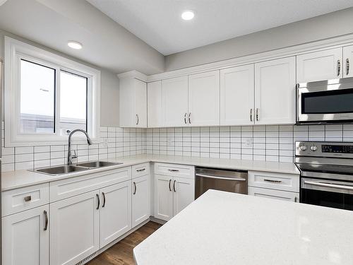 206 Allard Way, Fort Saskatchewan, AB - Indoor Photo Showing Kitchen With Double Sink With Upgraded Kitchen