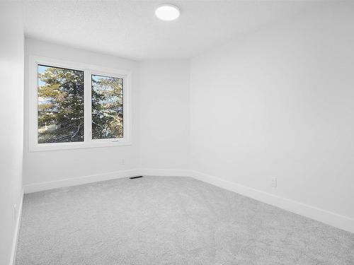 13 Akinsdale Gardens, St. Albert, AB - Indoor Photo Showing Bathroom