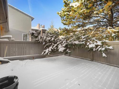 13 Akinsdale Gardens, St. Albert, AB - Indoor Photo Showing Kitchen