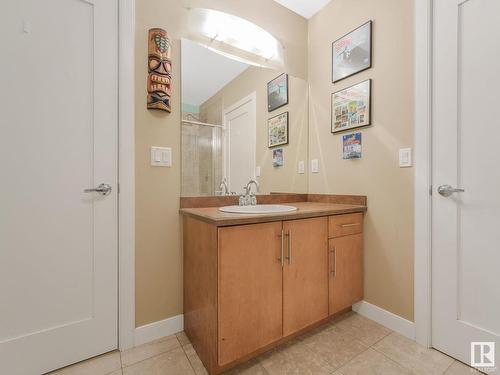 307 10808 71 Avenue, Edmonton, AB - Indoor Photo Showing Bathroom