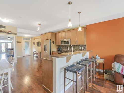 307 10808 71 Avenue, Edmonton, AB - Indoor Photo Showing Kitchen With Upgraded Kitchen