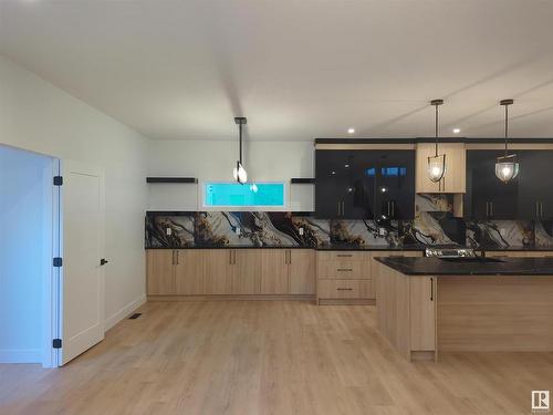 6115 Crawford Drive, Edmonton, AB - Indoor Photo Showing Kitchen