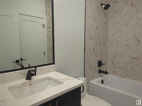 6115 Crawford Drive, Edmonton, AB - Indoor Photo Showing Bathroom