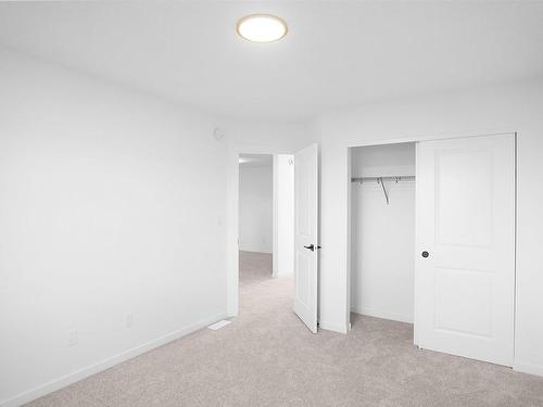 16 905 172 Street, Edmonton, AB - Indoor Photo Showing Other Room