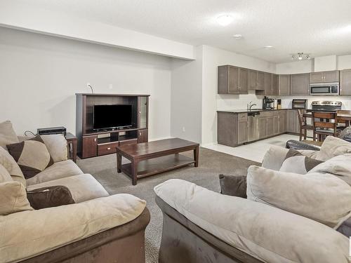 4904 Crabapple Lane, Edmonton, AB - Indoor Photo Showing Living Room