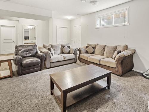 4904 Crabapple Lane, Edmonton, AB - Indoor Photo Showing Living Room