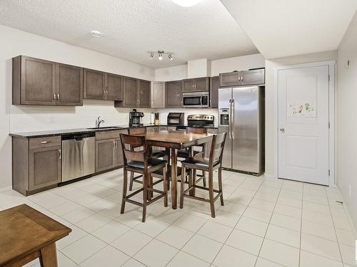 4904 Crabapple Lane, Edmonton, AB - Indoor Photo Showing Kitchen With Stainless Steel Kitchen