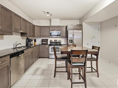 4904 Crabapple Lane, Edmonton, AB - Indoor Photo Showing Kitchen With Stainless Steel Kitchen