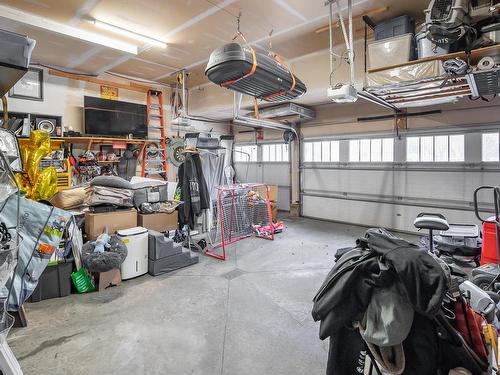 4904 Crabapple Lane, Edmonton, AB - Indoor Photo Showing Garage