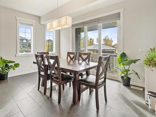 4904 Crabapple Lane, Edmonton, AB - Indoor Photo Showing Dining Room