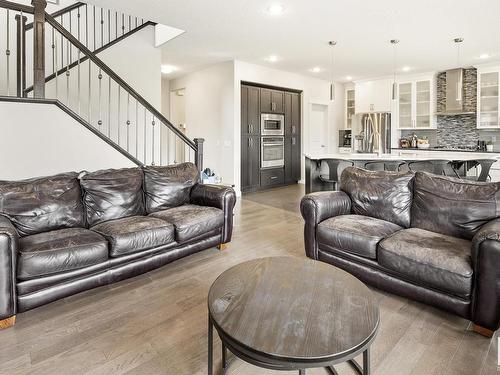 4904 Crabapple Lane, Edmonton, AB - Indoor Photo Showing Living Room