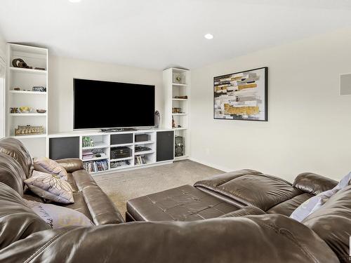 4904 Crabapple Lane, Edmonton, AB - Indoor Photo Showing Living Room