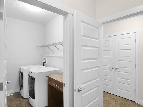 20519 97 Avenue, Edmonton, AB - Indoor Photo Showing Laundry Room