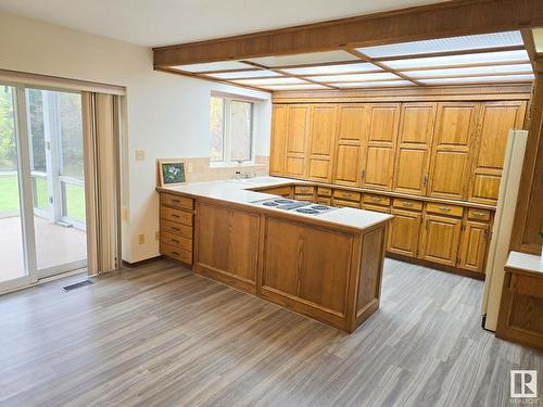 73 52152 Rge Road 225, Rural Strathcona County, AB - Indoor Photo Showing Kitchen With Double Sink