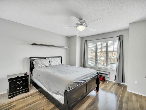 5831 Sutter Place, Edmonton, AB - Indoor Photo Showing Bedroom