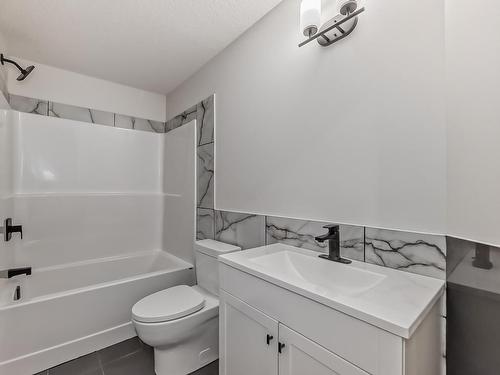 11217 125 Street, Edmonton, AB - Indoor Photo Showing Bathroom