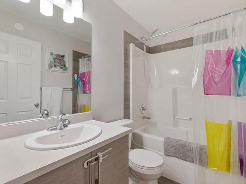 2076 Price Landing, Edmonton, AB - Indoor Photo Showing Bathroom