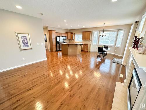 1 1251 Rutherford Road, Edmonton, AB - Indoor