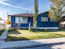 6123 144 AV NW NW  Edmonton, AB T5A 1K8