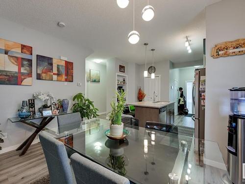 44 8209 217 Street, Edmonton, AB - Indoor Photo Showing Dining Room