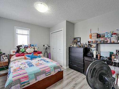 44 8209 217 Street, Edmonton, AB - Indoor Photo Showing Bedroom