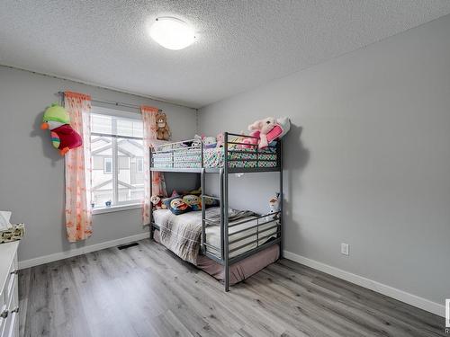 44 8209 217 Street, Edmonton, AB - Indoor Photo Showing Bedroom