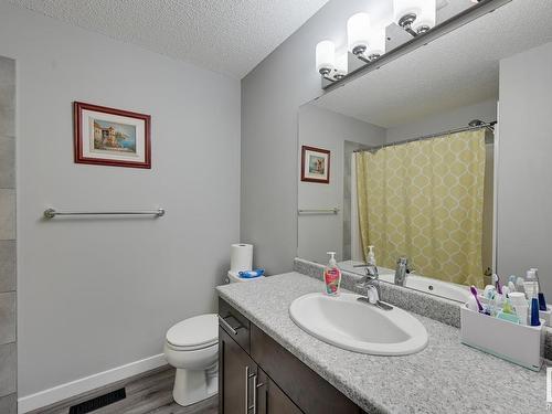 44 8209 217 Street, Edmonton, AB - Indoor Photo Showing Bathroom