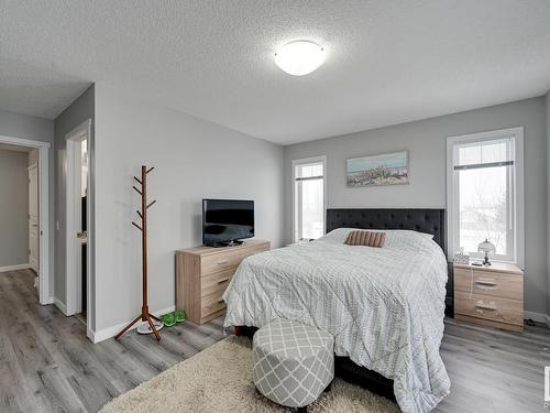 44 8209 217 Street, Edmonton, AB - Indoor Photo Showing Bedroom