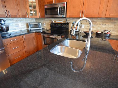 619 10235 112 Street, Edmonton, AB - Indoor Photo Showing Kitchen With Double Sink