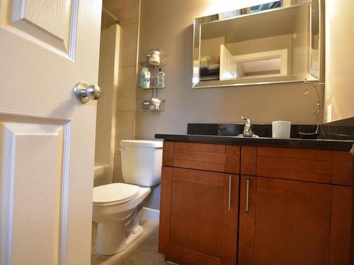 619 10235 112 Street, Edmonton, AB - Indoor Photo Showing Bathroom