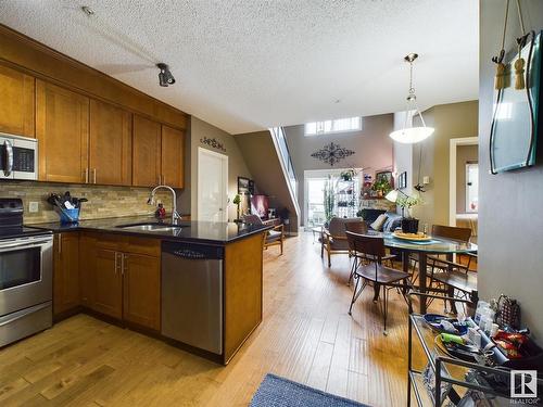 619 10235 112 Street, Edmonton, AB - Indoor Photo Showing Kitchen With Stainless Steel Kitchen