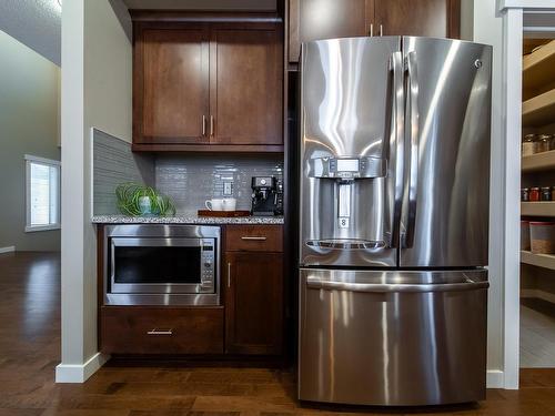 93 Sheppard Way, Leduc, AB - Indoor Photo Showing Kitchen With Stainless Steel Kitchen