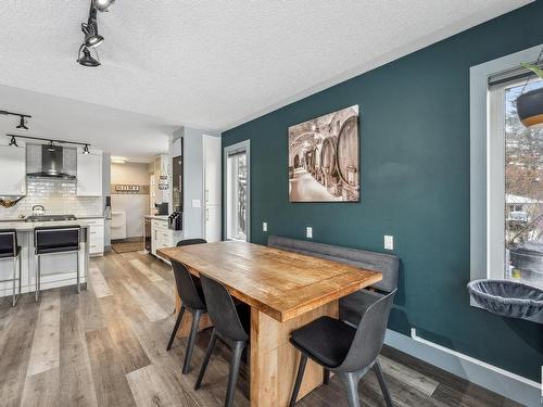 199 Cottonwood Avenue, Sherwood Park, AB - Indoor Photo Showing Dining Room